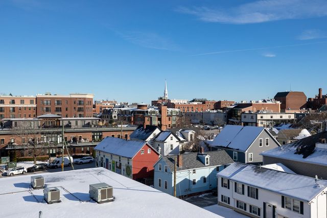 99 Foundry Place 106, Portsmouth, NH 03801