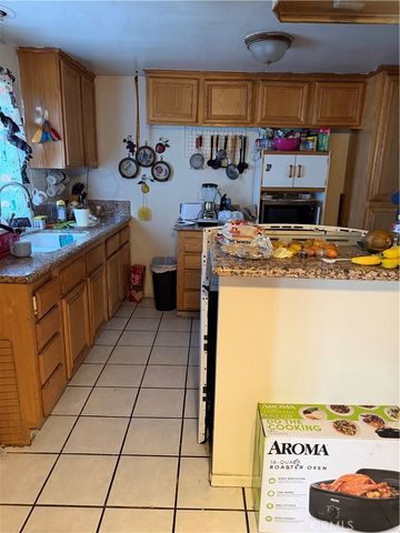 11823 Basye, El Monte, CA 91732