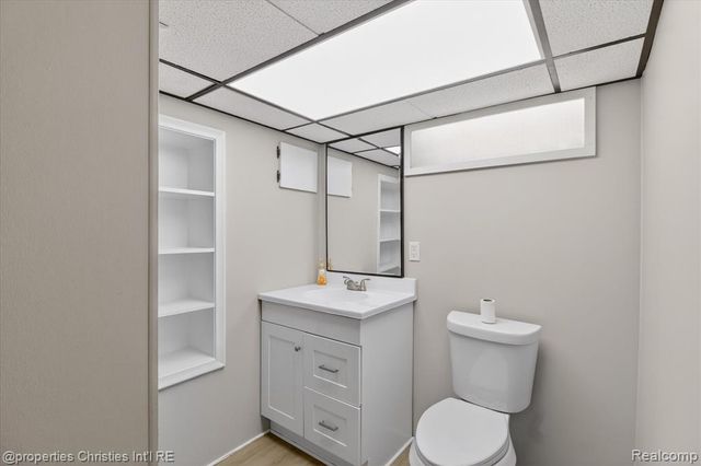 33532 Leona Street, Garden City, MI 48135