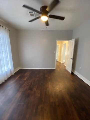 4401 Canal Street, Houston, TX 77011