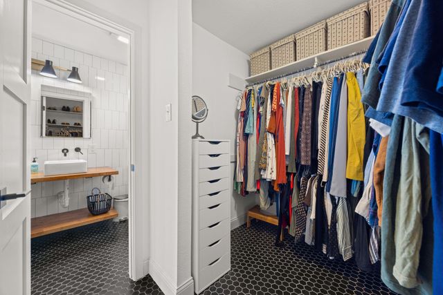 8401 Alabama DR, Austin, TX 78745