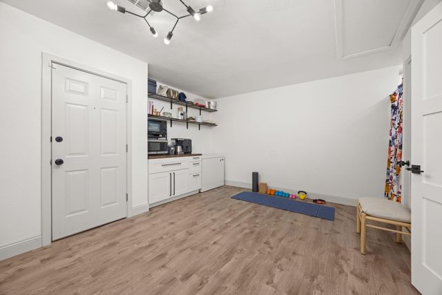 8401 Alabama DR, Austin, TX 78745