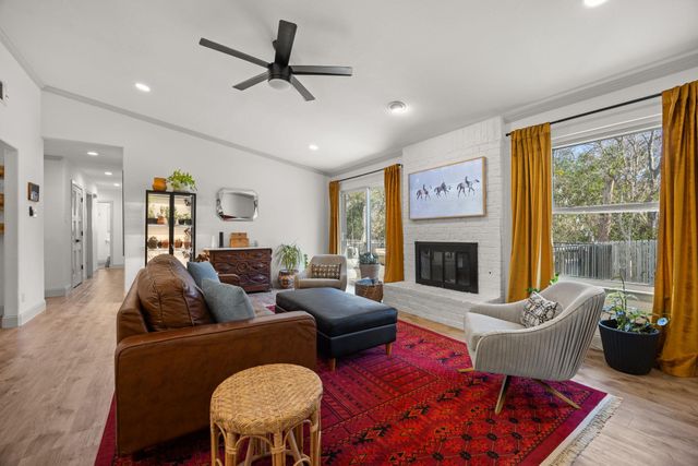 8401 Alabama DR, Austin, TX 78745