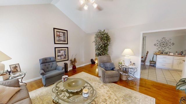 3718 Salem Valley Road, Ringgold, GA 30736