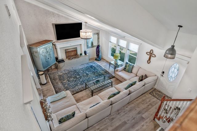 2311 Hummingbird Trail, Grapevine, TX 76051