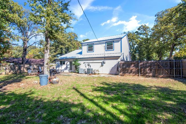 2311 Hummingbird Trail, Grapevine, TX 76051