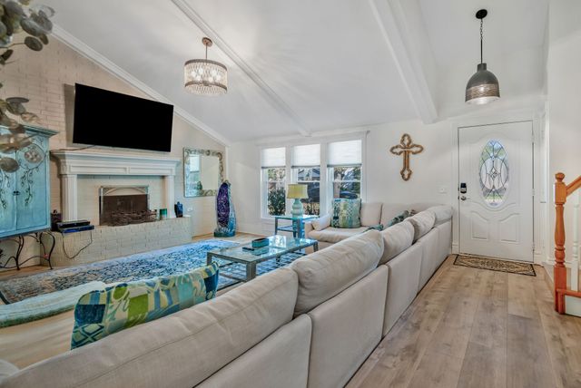 2311 Hummingbird Trail, Grapevine, TX 76051