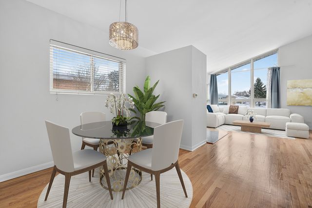 8516 W Normal Avenue, Niles, IL 60714