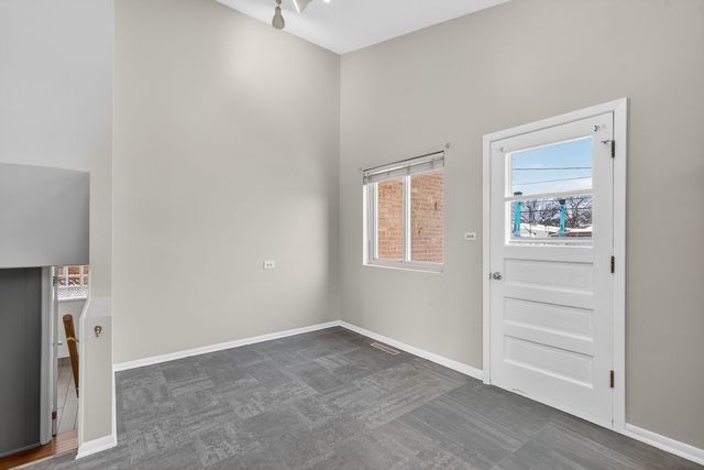 8516 W Normal Avenue, Niles, IL 60714