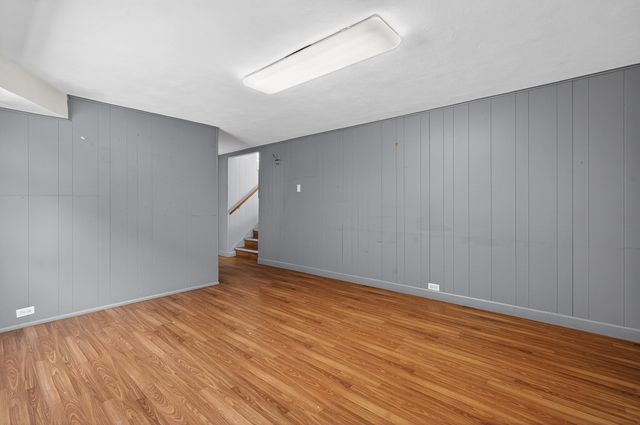 8516 W Normal Avenue, Niles, IL 60714