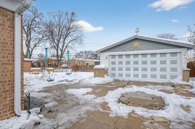 8516 W Normal Avenue, Niles, IL 60714