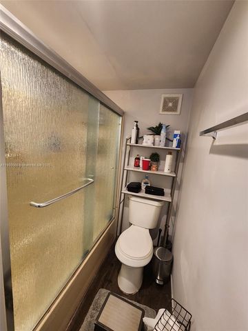 21640 NW 3rd St, Pembroke Pines, FL 33029