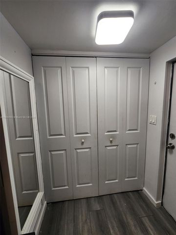 21640 NW 3rd St, Pembroke Pines, FL 33029