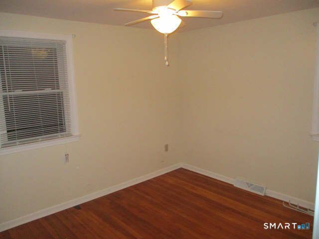 25 Mettler Street 1st, Woodbridge, CT 06525
