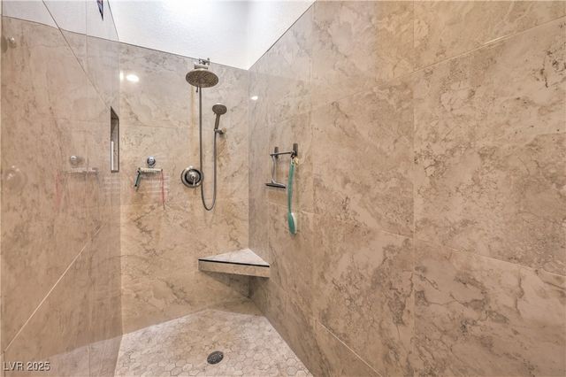 7405 Blue Sage Court, Las Vegas, NV 89129