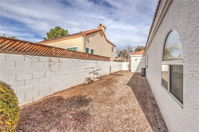 7405 Blue Sage Court, Las Vegas, NV 89129