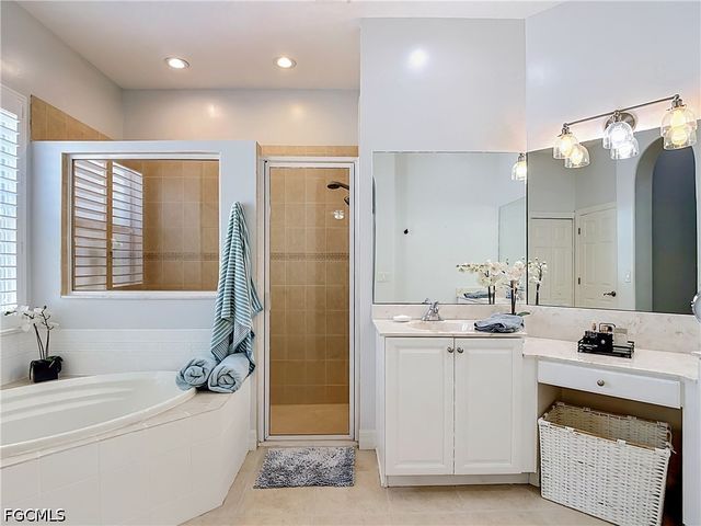 28290 L Burton Fletcher CT, Bonita Springs, FL 34135