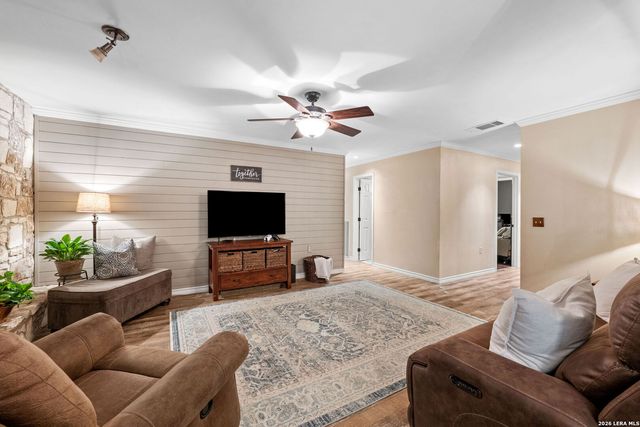 5827 Lost Creek, San Antonio, TX 78247