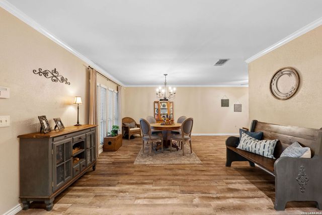 5827 Lost Creek, San Antonio, TX 78247