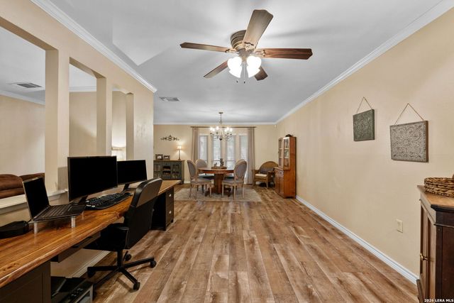 5827 Lost Creek, San Antonio, TX 78247