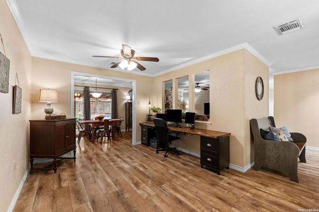 5827 Lost Creek, San Antonio, TX 78247