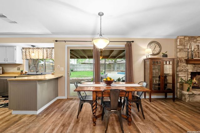 5827 Lost Creek, San Antonio, TX 78247