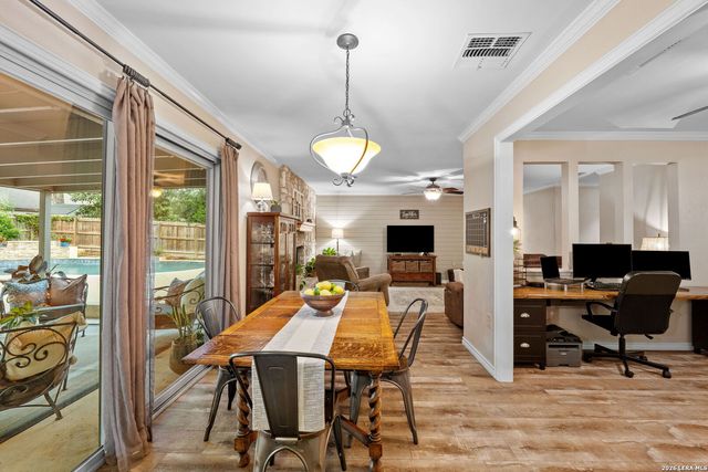 5827 Lost Creek, San Antonio, TX 78247