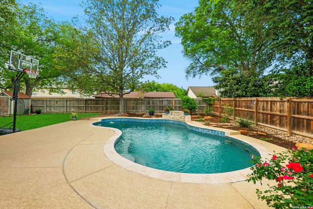 5827 Lost Creek, San Antonio, TX 78247