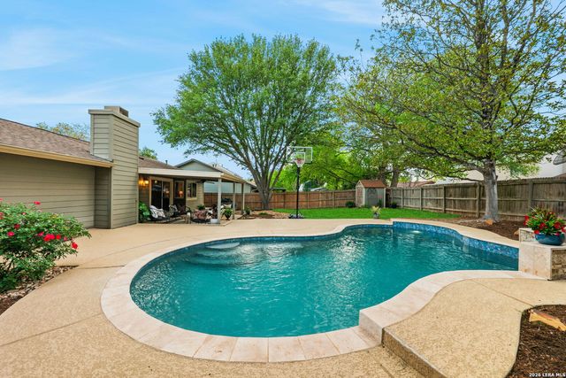 5827 Lost Creek, San Antonio, TX 78247