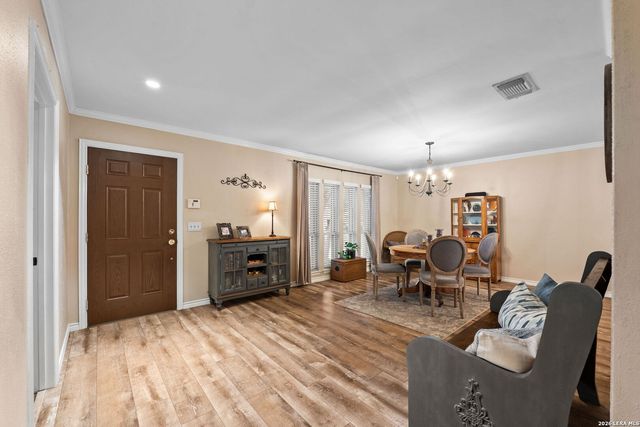 5827 Lost Creek, San Antonio, TX 78247