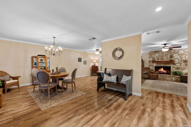 5827 Lost Creek, San Antonio, TX 78247