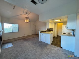 1013 Chestnut Street 6, San Marcos, TX 78666