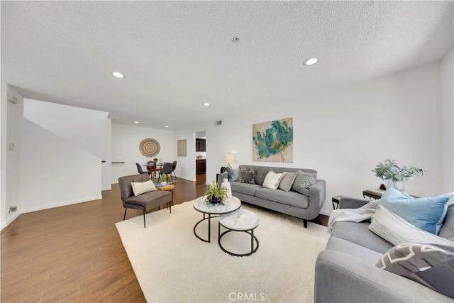 201 Palmetto 7, Alhambra, CA 91801