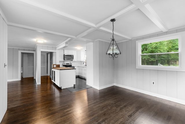 578 Central St, Stoughton, MA 02072