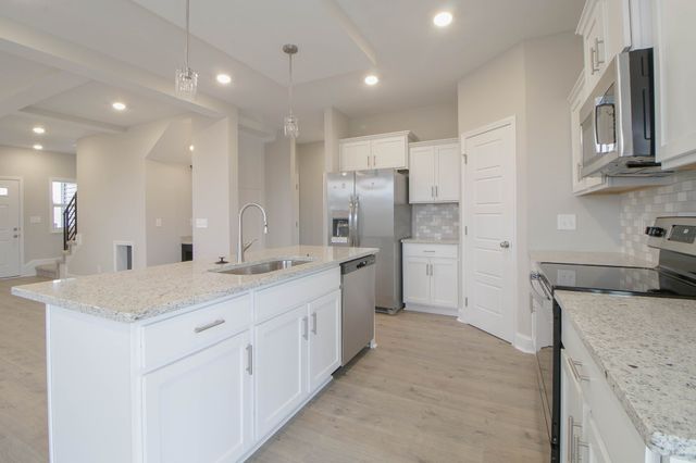 2074 Ireland Way, Clarksville, TN 37042