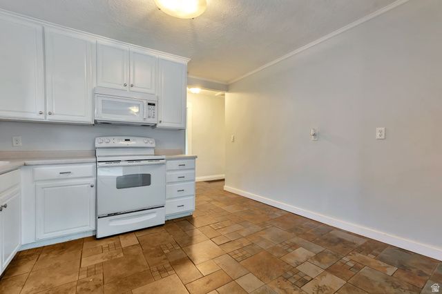 571 E 2700 ST, Salt Lake City, UT 84106