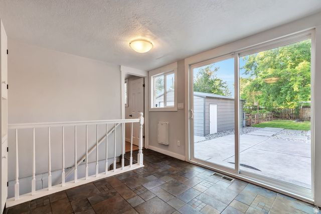 571 E 2700 ST, Salt Lake City, UT 84106