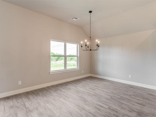 12513 Dolche Vita Drive, Yukon, OK 73099