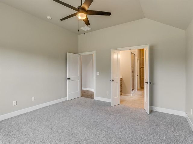 12513 Dolche Vita Drive, Yukon, OK 73099