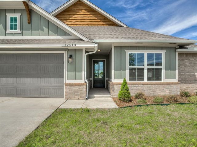 12513 Dolche Vita Drive, Yukon, OK 73099