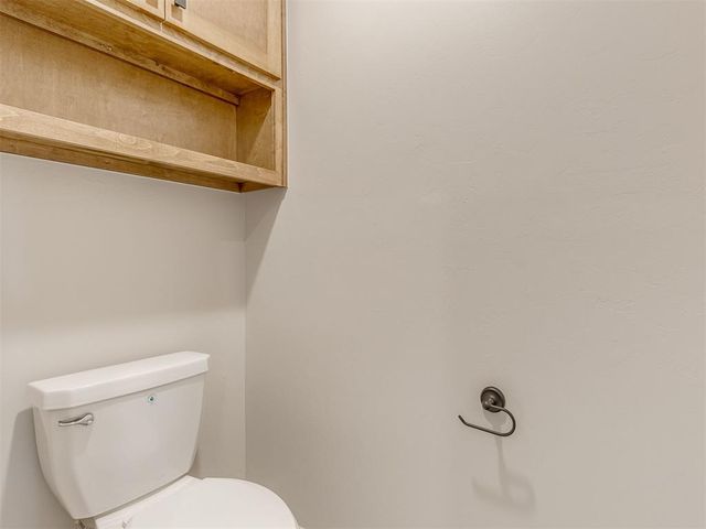 12513 Dolche Vita Drive, Yukon, OK 73099