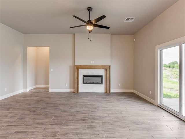 12513 Dolche Vita Drive, Yukon, OK 73099