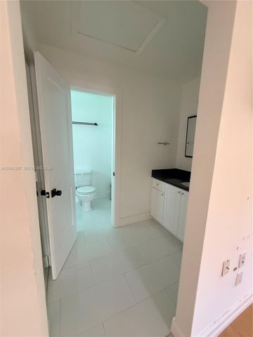 20501 SW 50th Place, Southwest Ranches, FL 33332