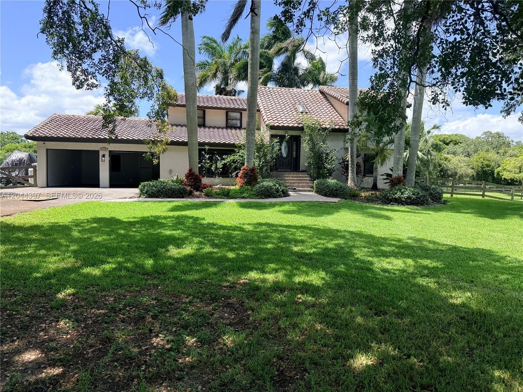 20501 SW 50th Place, Southwest Ranches, FL 33332
