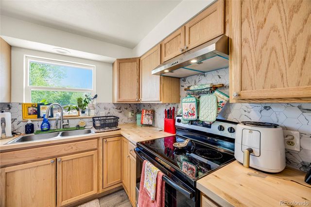 812 S Bermont Avenue, Lafayette, CO 80026