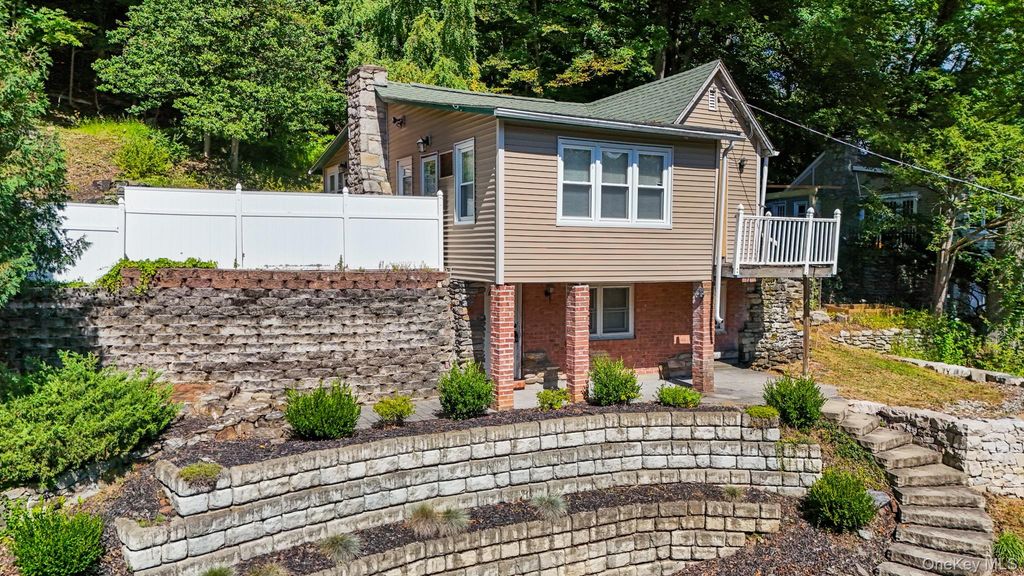 22 Harper Street, Lake Peekskill, NY 10537 — exterior