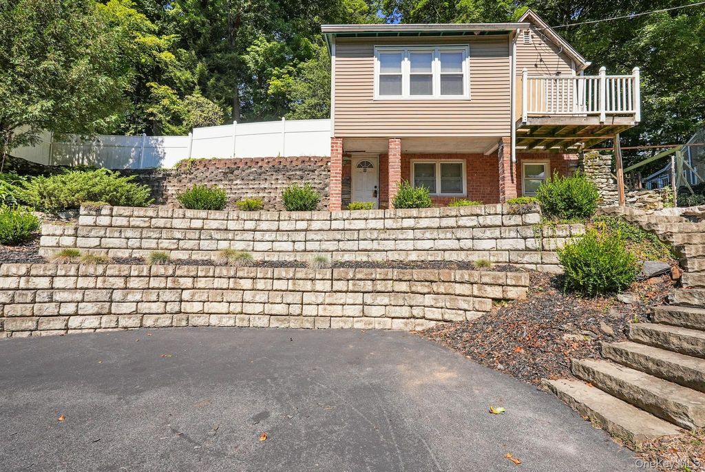 22 Harper Street, Lake Peekskill, NY 10537 — photo 2
