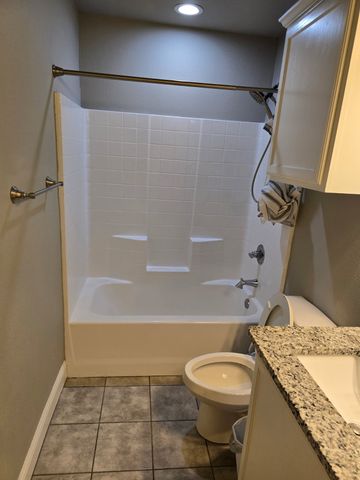 448 Chase Avenue, Cleburne, TX 76031