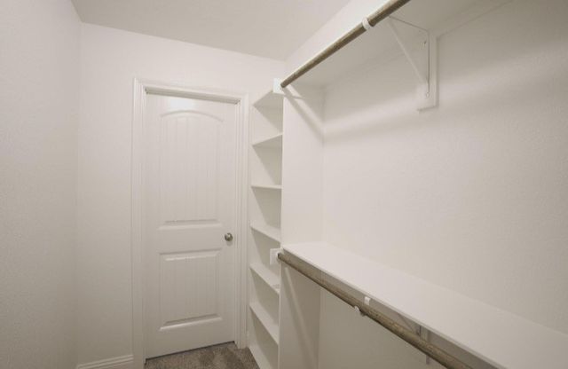 448 Chase Avenue, Cleburne, TX 76031