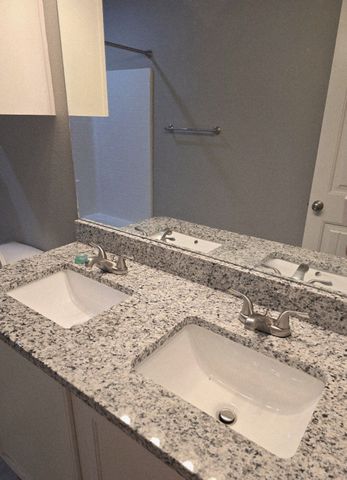 448 Chase Avenue, Cleburne, TX 76031